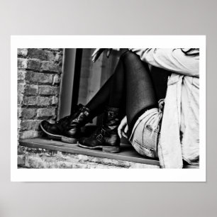 Poster Calçados Mulher Vestida Moda Esportiva Boots