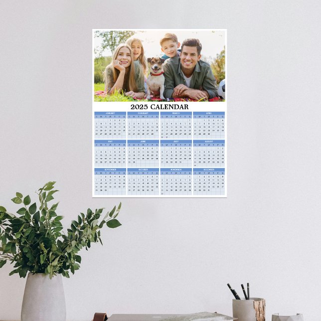 Poster Calendário Personalizado 2025 com Fotos (Personalize 2025 with our custom photo calendar poster—display a favorite photo and stay organized.)