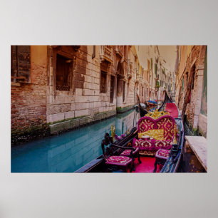 Poster Canal com gondola tradicional em Veneza, Itália