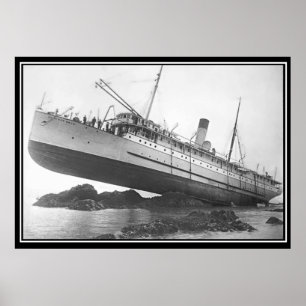 Pôster Cartaz de Foto Antiga de Navio Encalhado