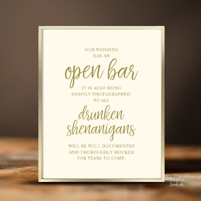 Poster Casamento Rústico com Bar Aberto, Travessuras Embr (Modern Rustic Wedding Open Bar Drunken Shenanigans Poster in Yellow Gold)