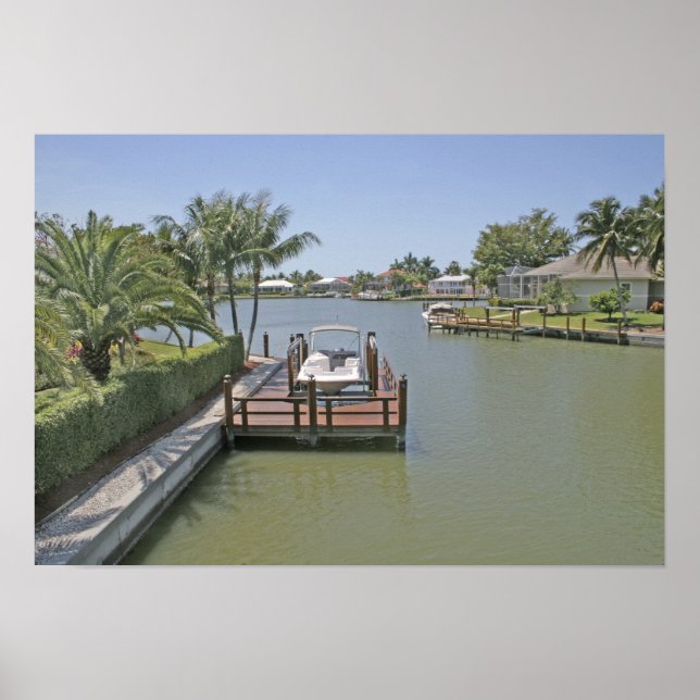 Pôster Casas e docas no canal Marco Island Flórida (Frente)