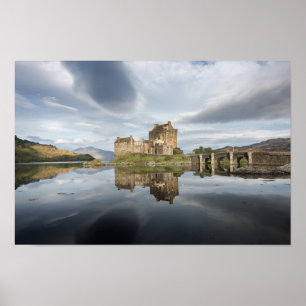 Poster Castelo de Eilean Donan com reflexão em Scotland