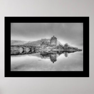 Pôster Castelo de Eilean Donan em Scotland, (preto e