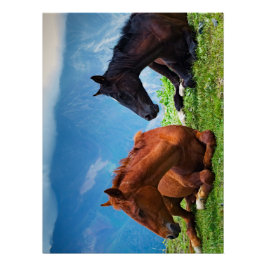 Pôster Cavalos Moody Mountain: Uma Viagem de Arte Refinad