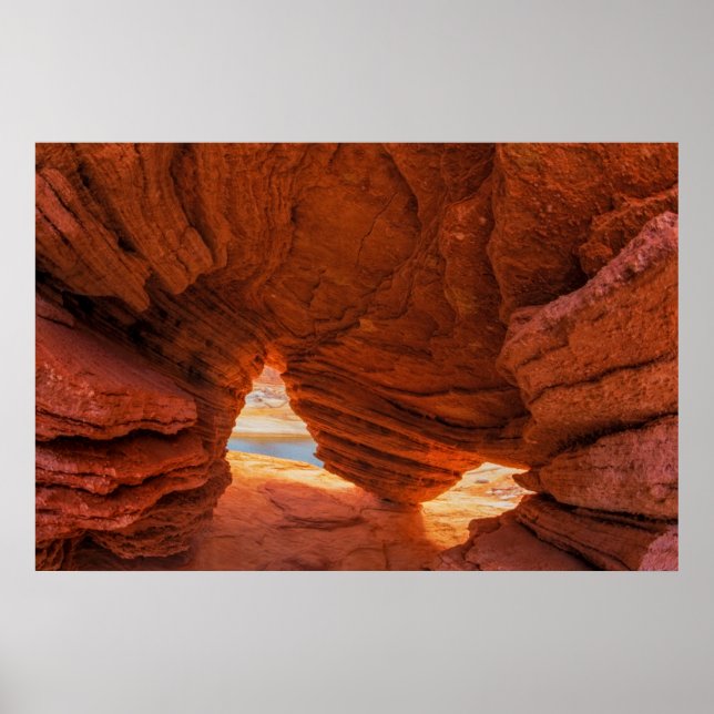Poster Cena da caverna de arenito erodido (Frente)