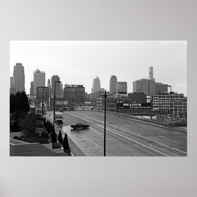 Pôster Centro Kansas City Skyline-Black and White Photo (Frente)