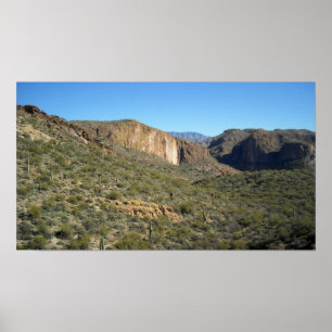 Pôster Céu Azul Claro, Montanhas e Água