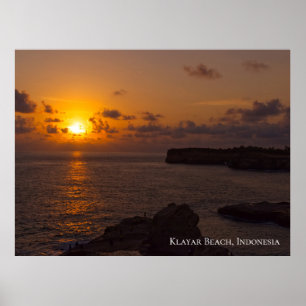 Poster Céu do pôr do sol raios de sol Oceano Rochas Crepú