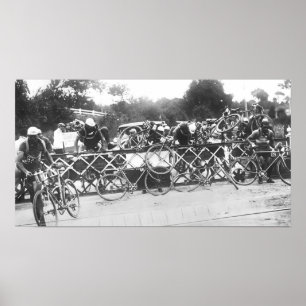 Poster Ciclistas não podem esperar na ferrovia cruzando T