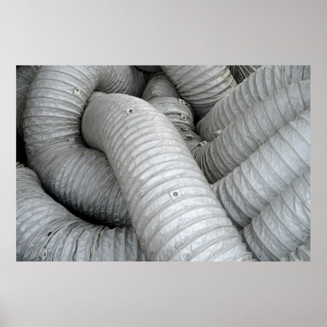 Poster Cinza e sofá de tecido preto (Frente)