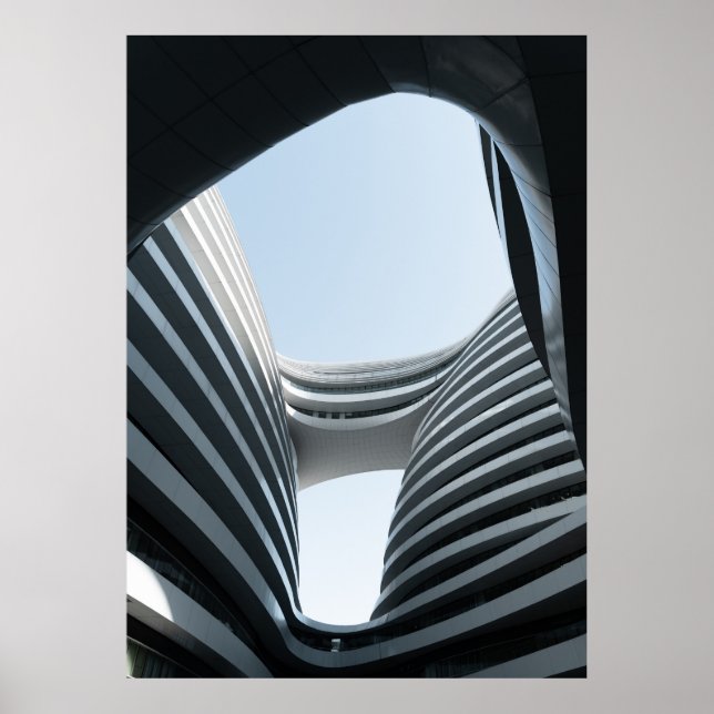 POSTER CONSTRUÇÃO DE CONCRETO BRANCO E PRETO SOB O CÉU AZ (Frente)