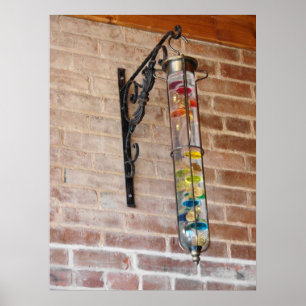 Pôster Cores Em Uma Parede De Tijolos