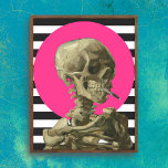 Poster Crânio de esqueleto com cigarro queimado<br><div class="desc">Uma reviravolta moderna para a famosa obra de Vincent Van Gogh; Caveira de um Esqueleto com Cigarro De Queima. Esta versão engraçada do trabalho de arte está aqui para trazer vibrações e cores maximalistas para as suas paredes!</div>