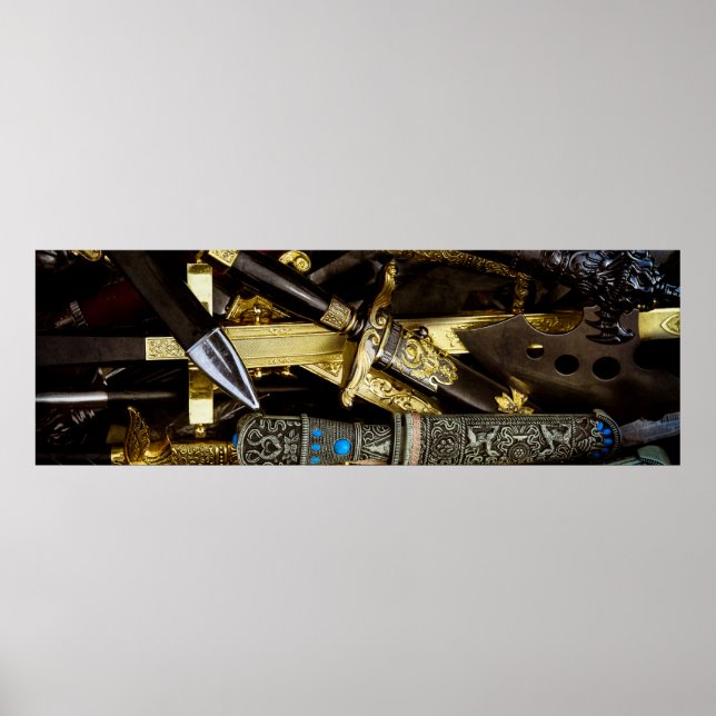 Poster Daggers, Dirks e Sabers (Frente)