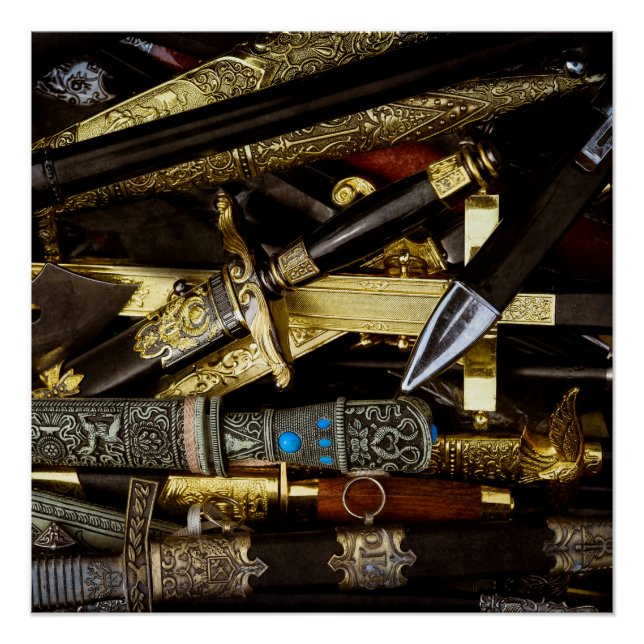 Pôster Daggers, Dirks e Sabers (Frente)