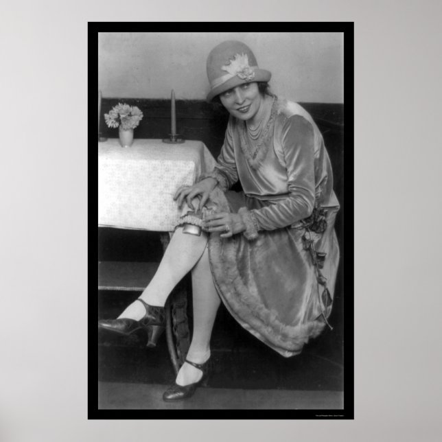 Pôster Dancer e seu Garter Flask 1926 (Frente)