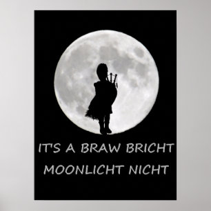 Poster de Gaitero das Terras Altas sob Lua Brilhan