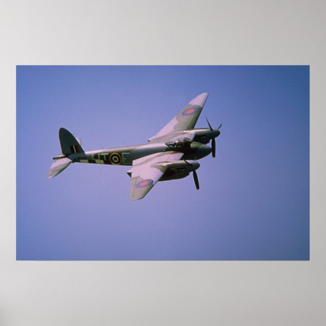 Poster De Havilland DH-98 "Mosquito" T-3, em voo em Bo (Frente)