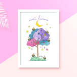 Poster Doces Sonhos Aves Dormentes Por Aquarelas<br><div class="desc">Sai para a terra do sonho com esta impressão de poster de árvore encantadora e imaginativa, perfeita para um quarto de berçário ou de criança! Este impressão de arte armada mágico apresenta uma pintura original de aquarela branca de uma árvore rosa, roxa e azul coberta de pássaros dormindo e estrelas...</div>