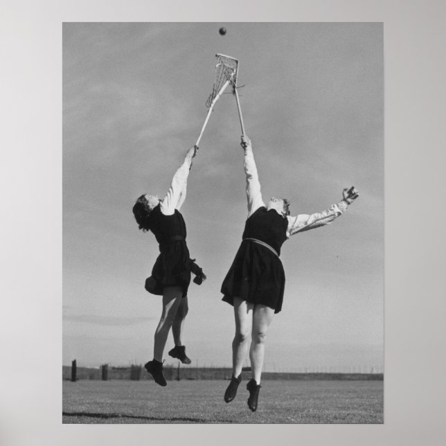 Pôster Dois jogadores de lacrosse pulam para a bola. (Frente)