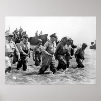 Pôster Douglas MacArthur Retorna
