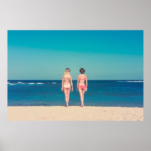POSTER DUAS MULHERES A VESTIR BIKINI EM PAREDE (Frente)