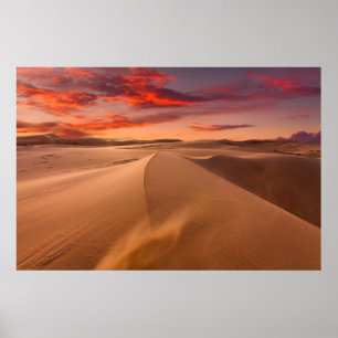 Poster Dunas de areia no deserto no por do sol