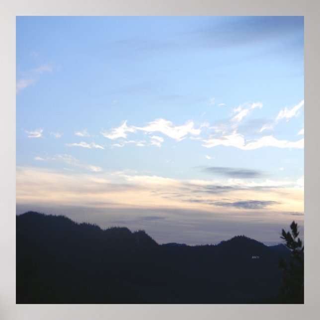 Poster Dusk in the mountains...... (Frente)