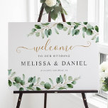 Poster Elegante Eucalyptus Greenery Sinal de Boas-vindas<br><div class="desc">Projetado para coordenar com a nossa coleção de casamento Moody Greenery, este modelo de sinal de boas-vindas personalizável apresenta galhos de aquarela eucalipto e foi emparelhado com uma caligrafia caprichosa e uma fonte de serifa clássica em ouro e cinza. Para fazer alterações avançadas, selecione a opção "Clique para personalizar mais"...</div>