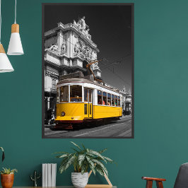 Poster Elétrico Amarelo de Lisboa. Foto Preto e Branco do