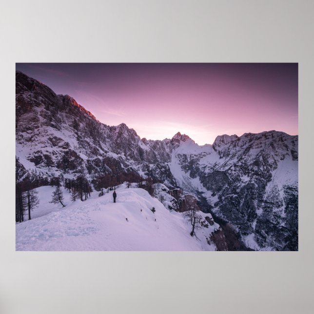 Poster Em pé na planície (Frente)