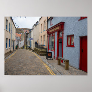 Poster Encantadora Rua Empedrada na Aldeia de Staithes