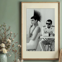 Encontro Chic: Moda Monocromática Avant-Garde