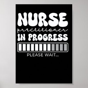 Poster Enfermeira Praticante Em Andamento Aguarde NP Enfe
