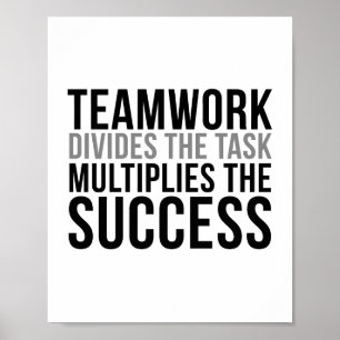 Poster Equipe Trabalha Dispositivos A Tarefa Multiplica O