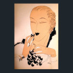 Pôster Era da Moda Deco de 1930<br><div class="desc">Esta ilustração deslumbrante de Art Deco, tirada de uma revista de 1933, mostra uma mulher colocada com um aglomerado de uvas, a cor de seu batom. Parece que foi desenhado em tons de cores maquiadas, quase como a sépia, e representa absolutamente o glamour e o estilo da era. Presente perfeito...</div>