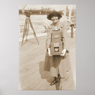Poster Erika Morini que guardara a grande câmera de caix