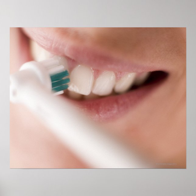 Poster Escova de dentes elétrica. Estes dispositivos têm  (Frente)