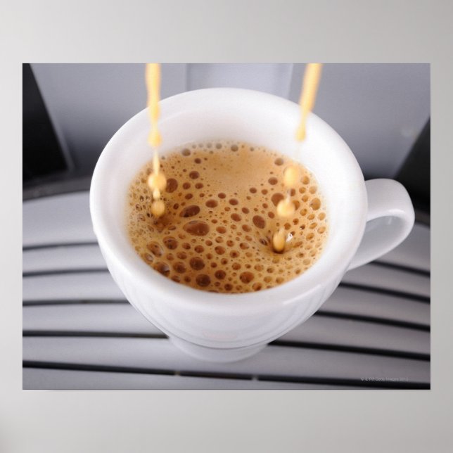 Pôster Espresso pouring into cup (Frente)