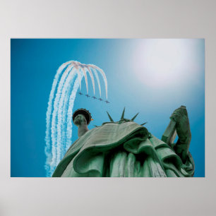 Pôster Estátua NYC da Liberdade e Jatos Voando acima de 