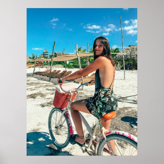 Poster Estética de Corrida de Praia - Mulher em Bicicleta (Frente)