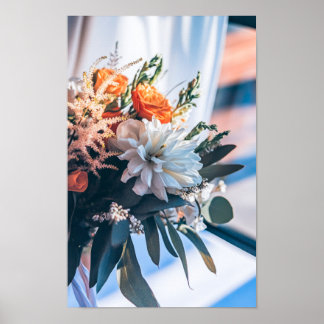 Poster Eternal Blossoms: Buquê de casamento em um jardim