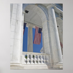 Pôster EUA, VA, Arlington. As bandeiras americanas são