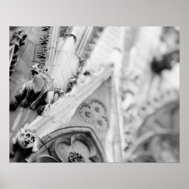 Poster Europa, França, Paris. Detalhe: escultura ativada (Frente)