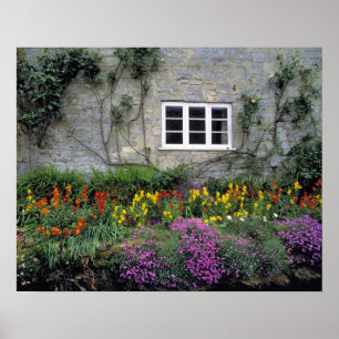 Pôster Europa, Inglaterra, Teffont Magna. Flores enchem