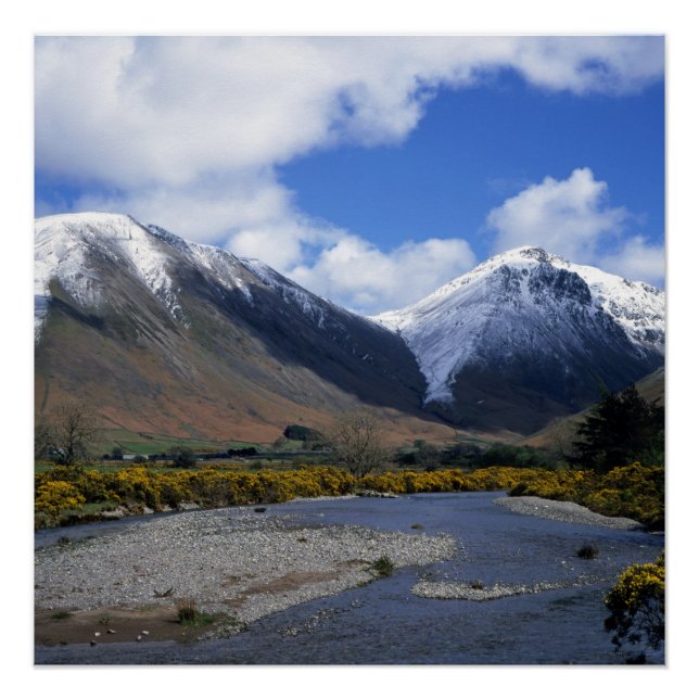 Pôster Excelente Gable e Kirk Fell Wasdale Lake District (Frente)