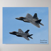 F-35 e F-22 Jato de Combatente