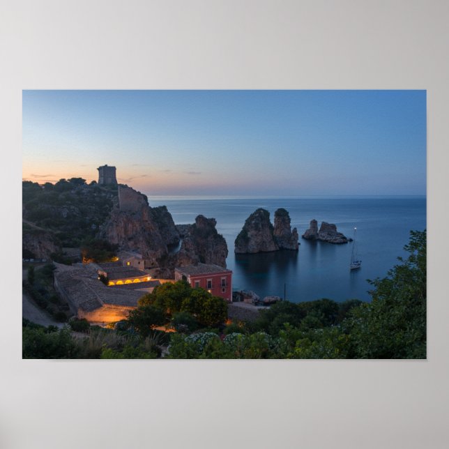 Pôster Faraglioni e Tonnara em Scopello, Sicília (Frente)
