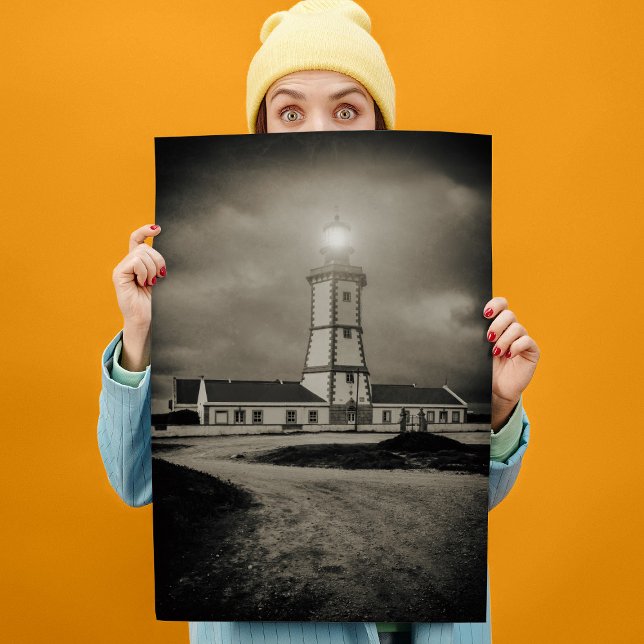 Poster Farol antigo numa noite de tempestade (Old lighthouse on a storm night. poster)